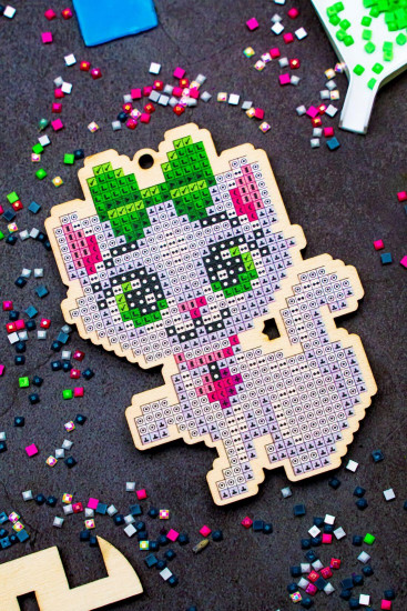 Подвеска "Кошка Алиса"